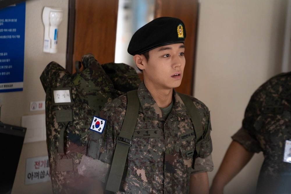 박지훈은 드라마 '취사병 전설이 되다'에서 강성재 역을 맡았다. / 사진제공=티빙
