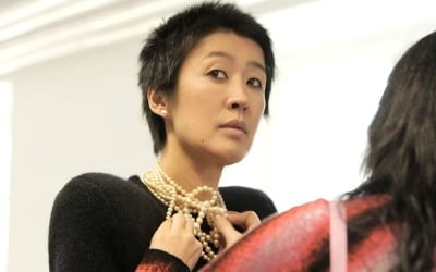 홍진경, '180cm 모델' 해외서 본업 모먼트…"합격하고파" 20cm 하이힐 신고 파워 워킹 ('소라와 진경')