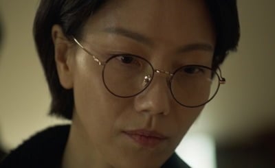 신하균·오정세 사이에서 밀리지 않는 존재감…김신록, 날카로운 검사 눈빛 ('오십프로')