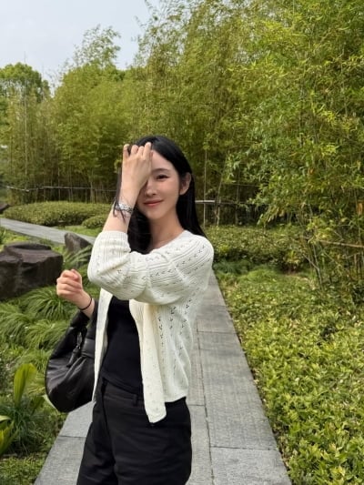 '16살 연상 사업가♥' 박지현, 아들맘 됐다더니…임산부 안 믿기는 뼈말라 몸매