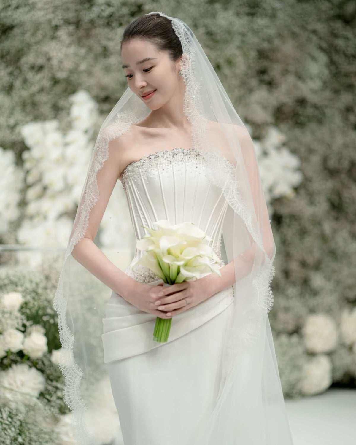 아이린이 결혼 1주년을 자축했다. / 사진=아이린 SNS
