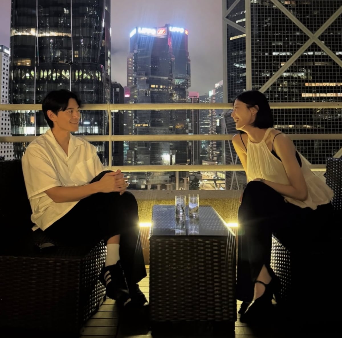 모델 겸 방송인 이현이가 남편과 함께한 달달한 여행 근황을 공유했다.
사진= 모델 겸 방송인 이현이 SNS