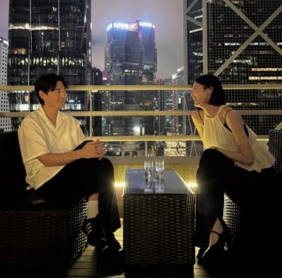 이현이, 자식 농사 대박나더니…♥남편과는 홍콩서 달달한 근황