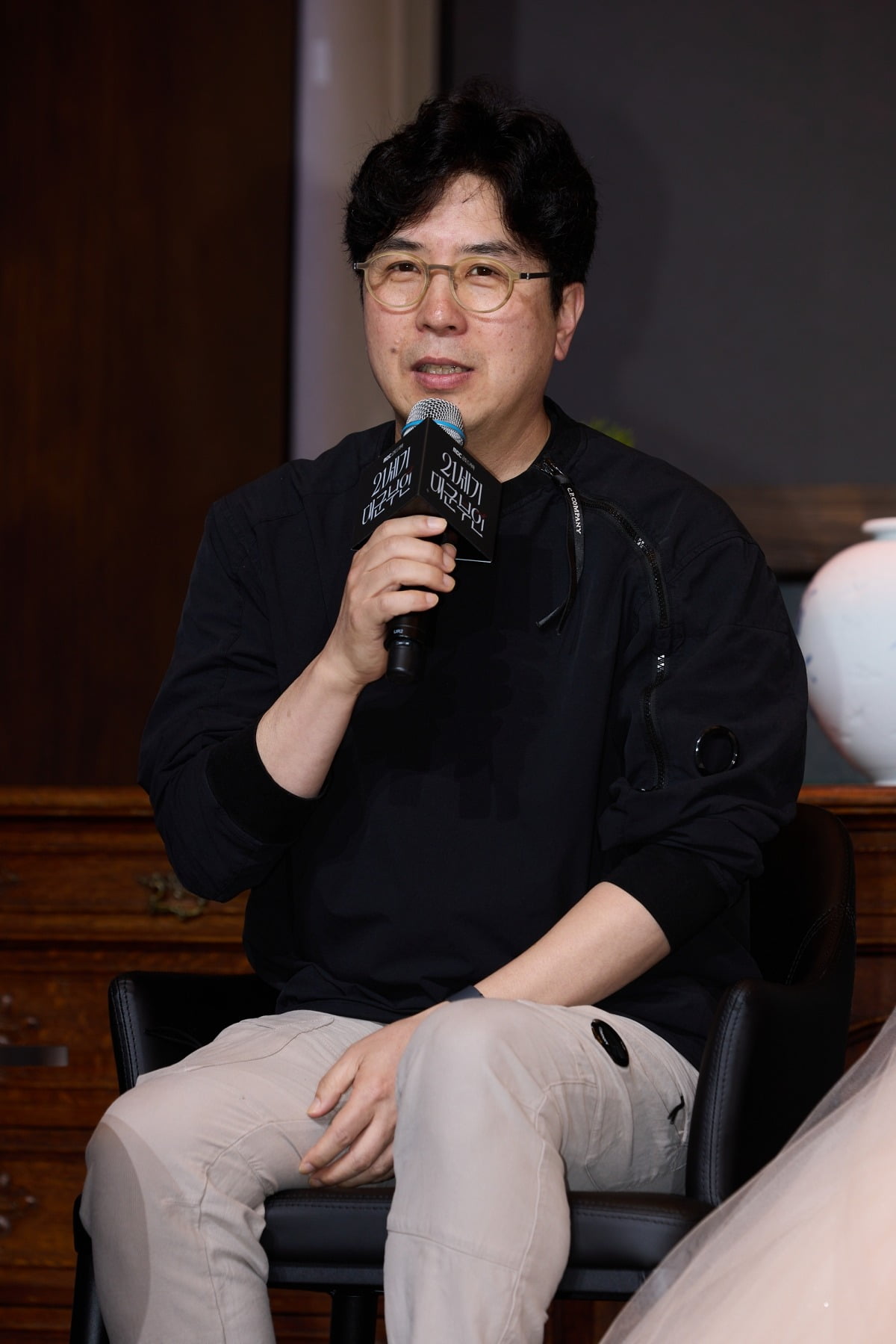 '21세기 대군부인'을 연출한 박준화 감독을 인터뷰했다.사진제공=MBC