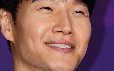 '50세' 김종국, "할아버지 됐다…마음의 준비 안 돼 안 보고 살아" ('옥문아')