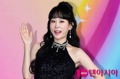 김의영, 흔들리지 않는 여유…같이 야외 페스티벌 가고 싶은 여자 트로트 가수 1위 [TEN차트]