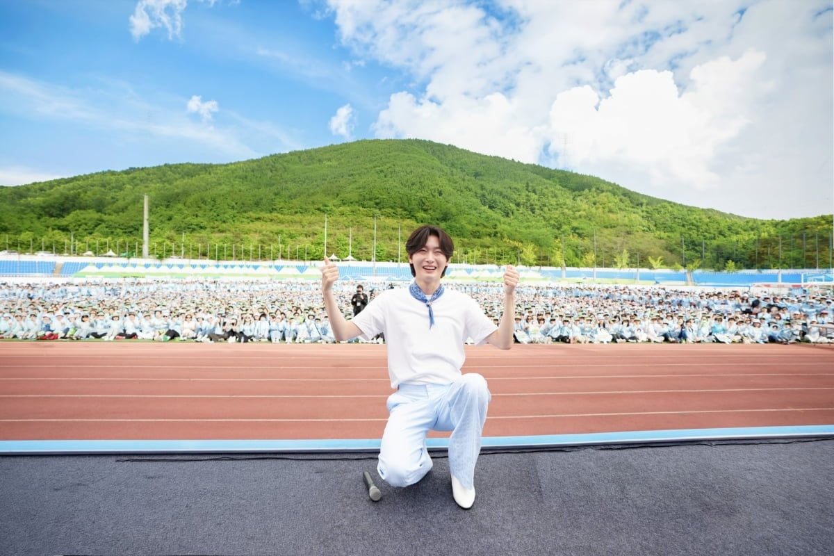 김용빈, 3000명의 사랑빈과 체육대회…콩주머니 던지기에 꺄르르