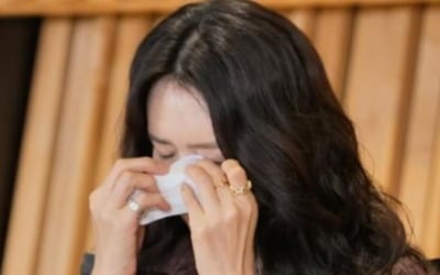 '돌싱' 채정안, 돌싱맘 사연에 결국 눈물…"안아주고 싶다" ('돌싱N모솔')