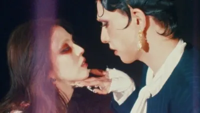 한소희, 男아이돌 콘서트 목격담 확산 4개월 만에 깜짝 소식…젠더리스 그룹과 환상의 호흡