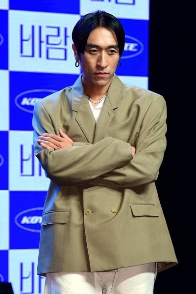 '45세' 빽가, 심각한 아티스트 병 고백…코요태 탈퇴→파리행 결심 "모델 일 먼저 해" ('소라와')