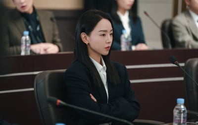 '은밀한' 신혜선, 단숨에 추락 위기 맞았다…"승계 전쟁에 휩쓸려" 사건 은폐 의혹에 발칵