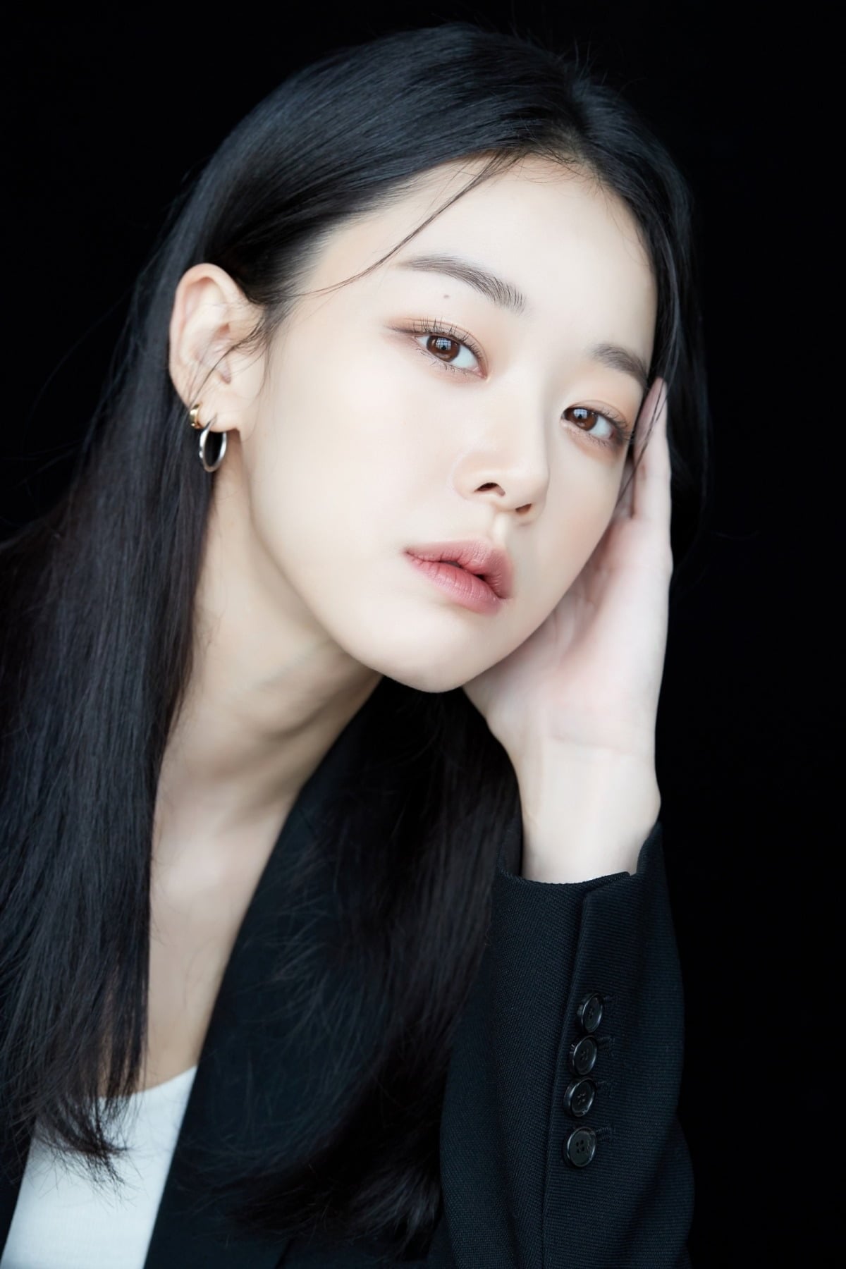 배우 이주명이 LG트윈스 승리 기원 시구에 나선다./사진제공=에일리언컴퍼니