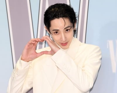 [공식] 이수혁, 지난해 행사장서 맺은 인연과 협업 확정…"압도적인 존재감 지닌 아티스트"