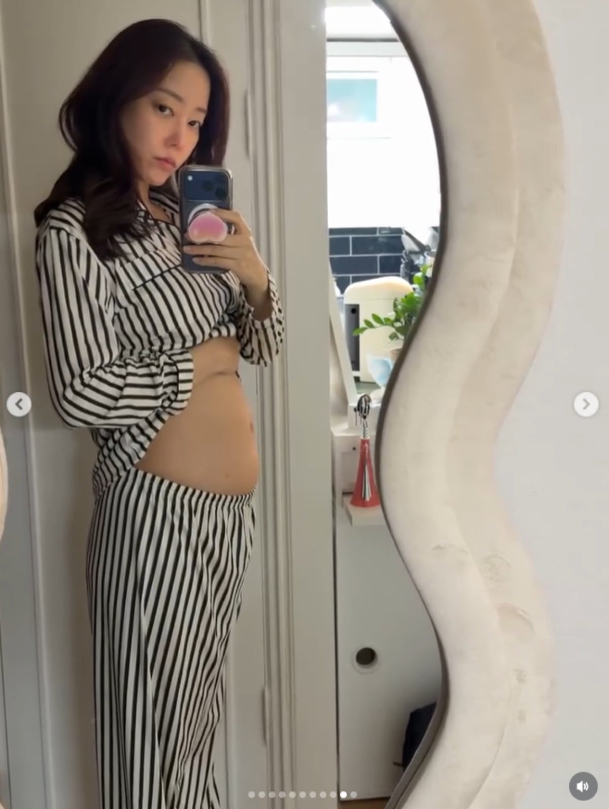고우리가 D라인을 공개했다. / 사진=고우리 SNS