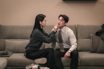 '은밀한' 신혜선♥공명, 종영 앞두고 긴장감 고조…"과거 들추는 악의적 기사로 위기"
