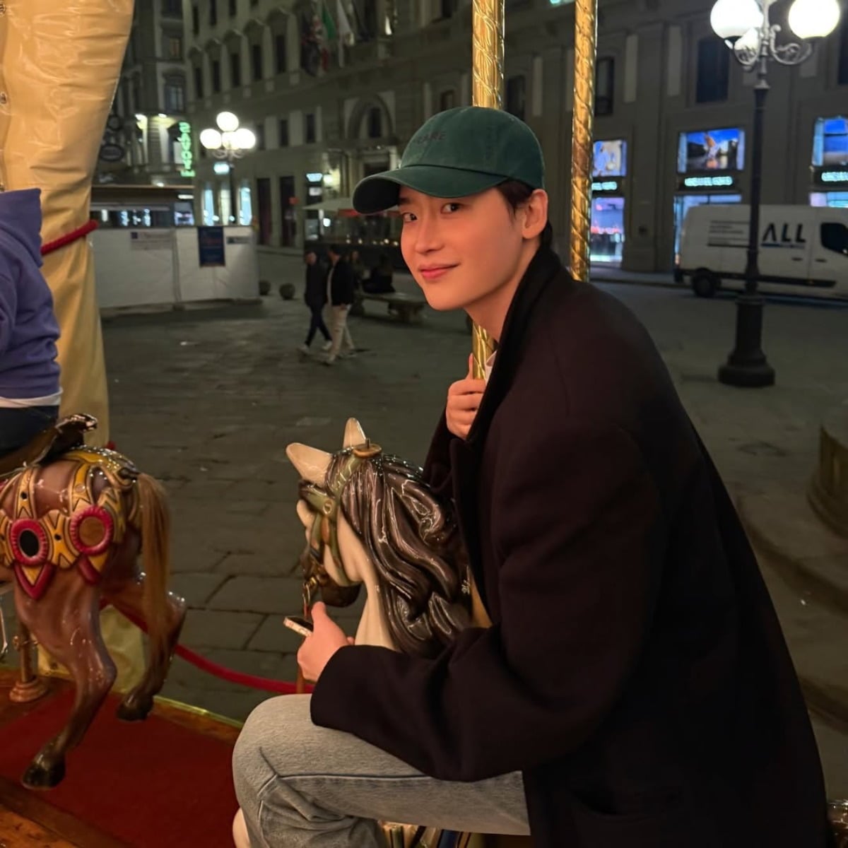 사진 = 이종석 인스타그램