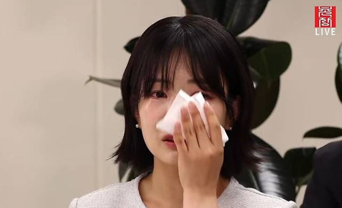 31기 영숙이 라방 중 눈물을 보였다./사진 = 유튜브 채널 ‘촌장엔터테인먼트TV’