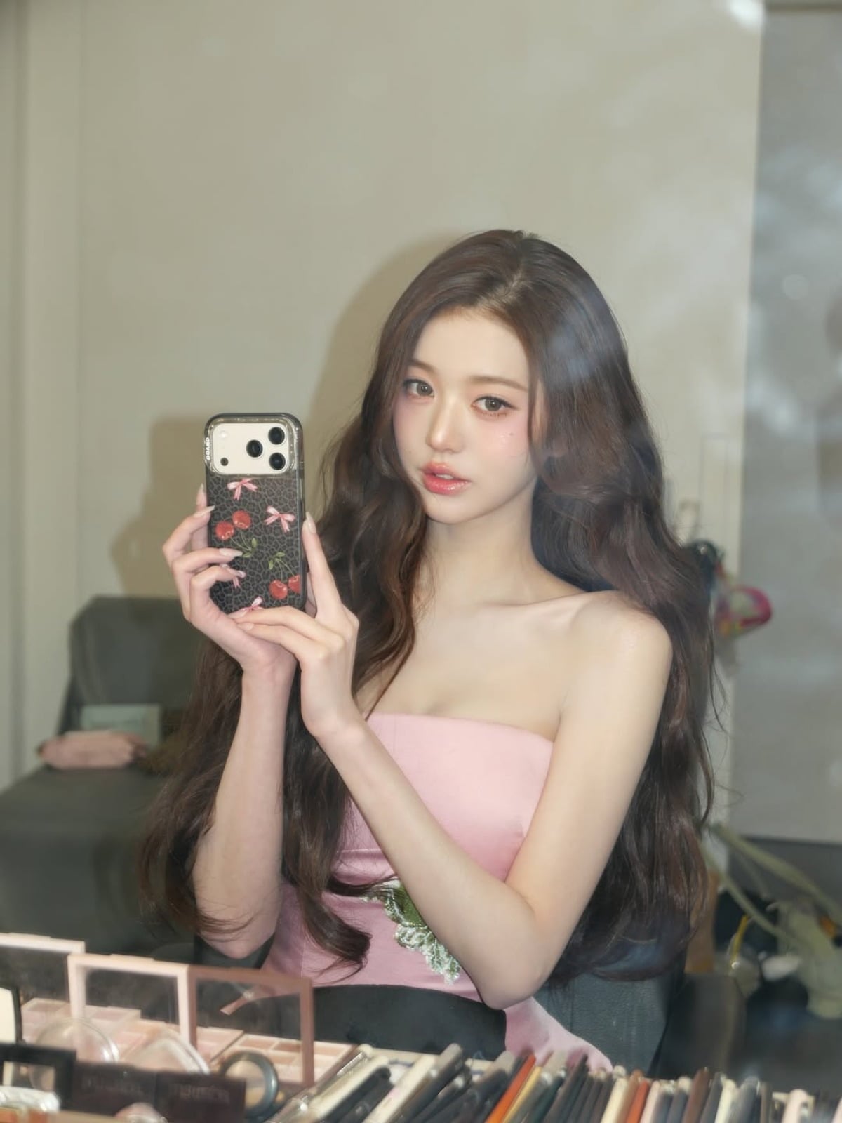 사진 = 장원영 인스타그램