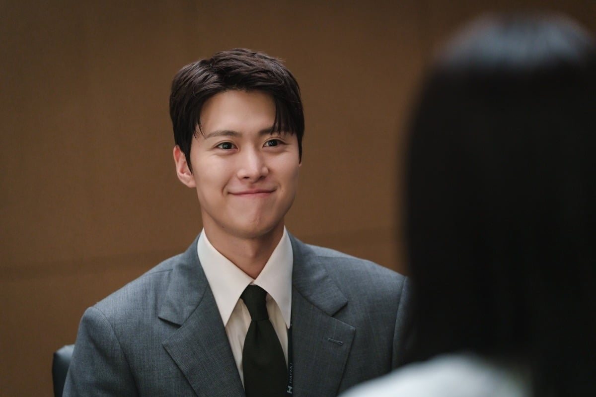 공명이 '은밀한 감사'의 주연을 맡아 극의 완성도를 높였다./사진제공=tvN