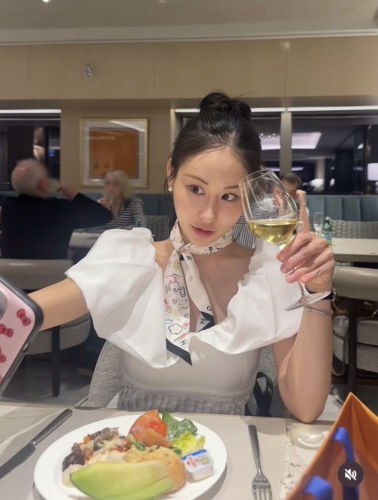 21기 옥순, 어린데 벌써 5성급 호텔 다니네…영앤리치 인증