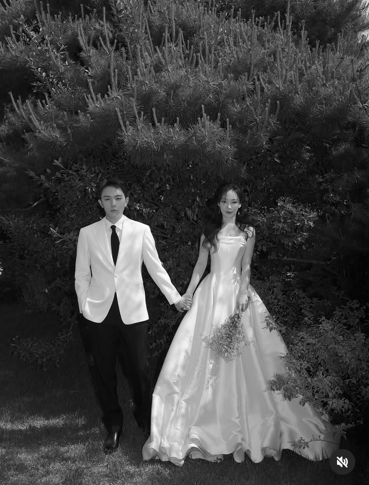 이아영, ‘재혼’ 웨딩 화보 공개…상대는 S대 변호사
