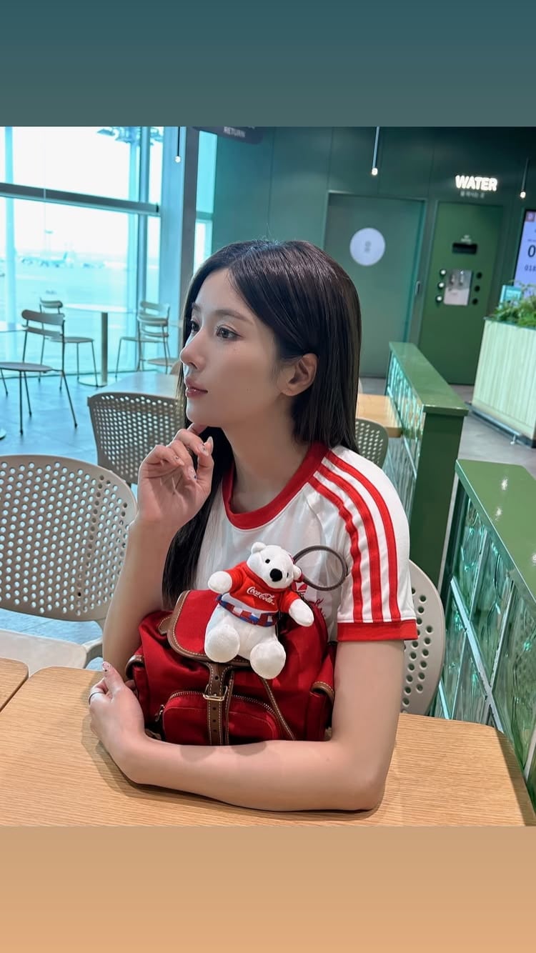 권은비, 뾰족한 코 어디갔나…자연스러워진 코끝 자랑