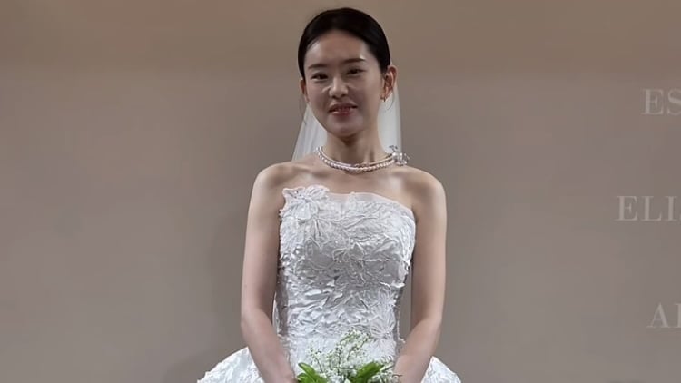 19기 옥순, 모태솔로의 해피엔딩… ♥상철과 결혼 앞두고 드레스 투어