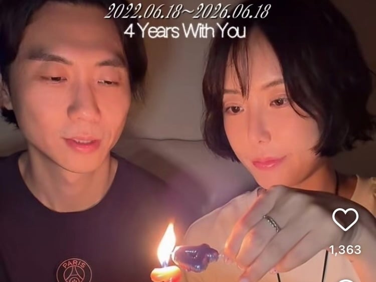 '돌싱글즈' 이소라와 최동환이 4주년을 맞았다./SNS