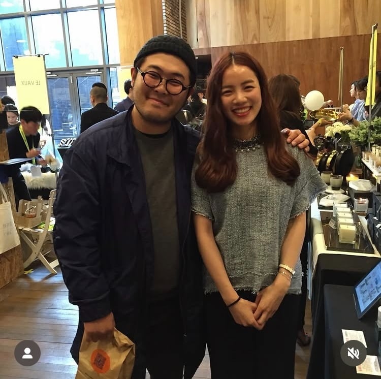 배우 김기방의 아내와의 사진을 공개했다./SNS