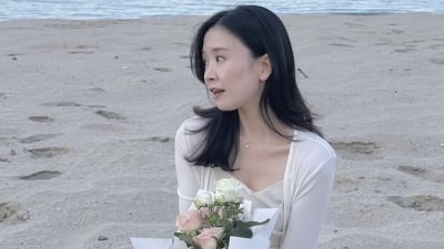 재혼 앞둔 22기 현숙, 남친 16기 광수가 찍어줬나…꽃을 든 여자
