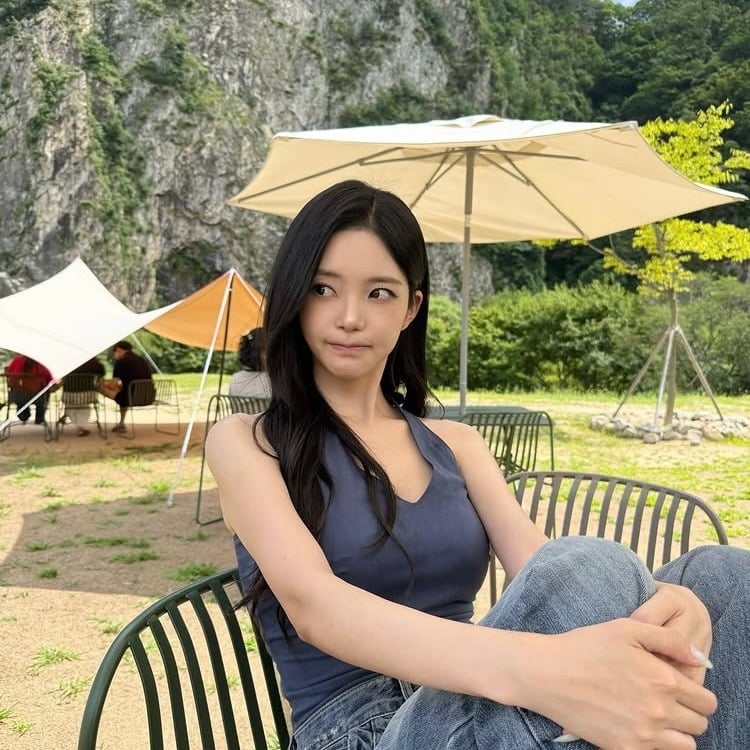 넷플릭스 '솔로지옥3' 출신 윤하정이 예비 남편과 함께 국내 여행을 떠났다./SNS