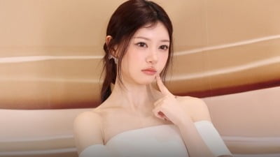 아일릿 모카, 아프다더니 무대 중 눈물까지…건강 우려 이어져