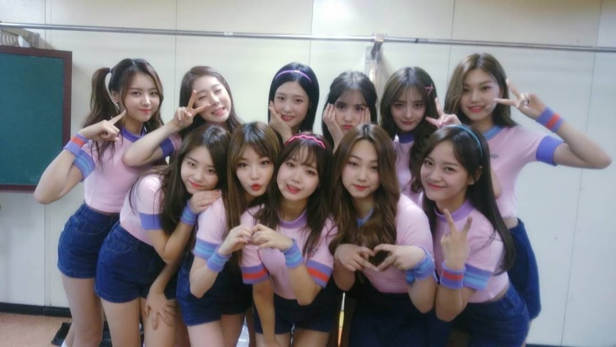 아이오아이(I.O.I)의 이번 활동은 주결경, 강미나가 빠진 9인 체제로 운영된다. /사진제공=아이오아이 SNS