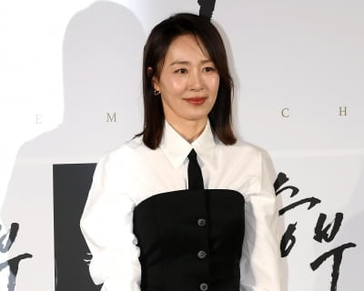 문정희, 6·3 지방선거에 소신 밝혔다…"마음 무거워, 그냥 이루어지는 법 없어"