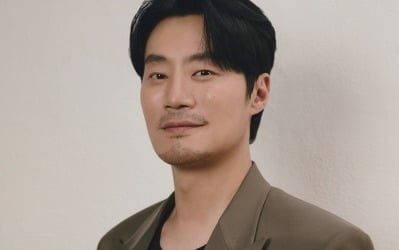'허수아비' 이희준, 촬영 내내 막중한 책임감 짊어졌다…"피가 돌 듯이 되뇌어" [TEN인터뷰]