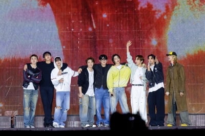 세븐틴, 10~3월 투어 규모 K팝 1등 찍었다…"빌보드 '톱 투어' 차트 세계 7위"