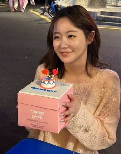 이경규 딸, 결혼 반지 빼고 다녔다가 누리꾼에 포착→질문 나오자 "히히"