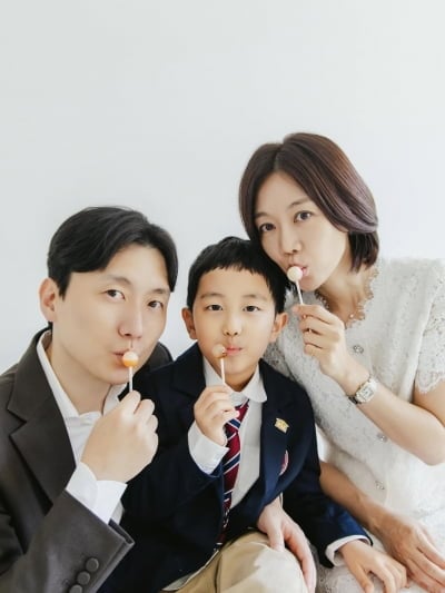 서현진, ♥의사 남편에 앞니 빠진 아들…부러울 게 없네 "니가 좋아"