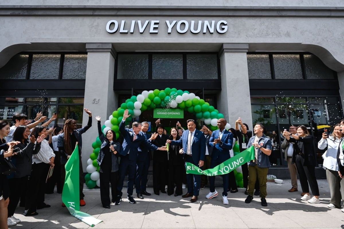 Olive Young's U.S. Debut Draws Overnight Lines as K-Beauty Demand Surges