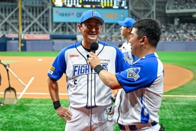 KBO 레전드 다 모였다…이대호→오승환까지 합류, '불꽃야구 VS 배재고' 올해 첫 생중계