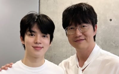 성시경, 10kg 감량하고 뼈말라 됐다더니…'23세 연하' 차준환 옆에서도 안 밀리네
