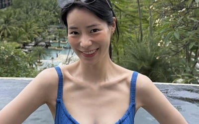 흉곽뼈가 다 보이네…'40kg대' 임지연, 발리서 포착된 뼈말라 비주얼에 우려 터졌다 "살 너무 빠져"
