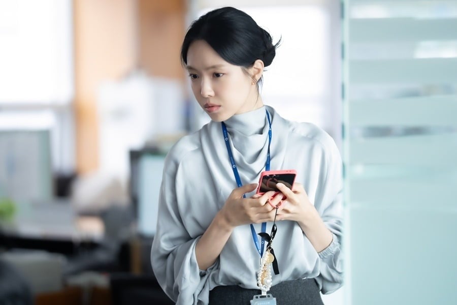 주상욱과 손나은이 '김부장'에서 강렬한 존재감을 예고했다./사진제공=SBS