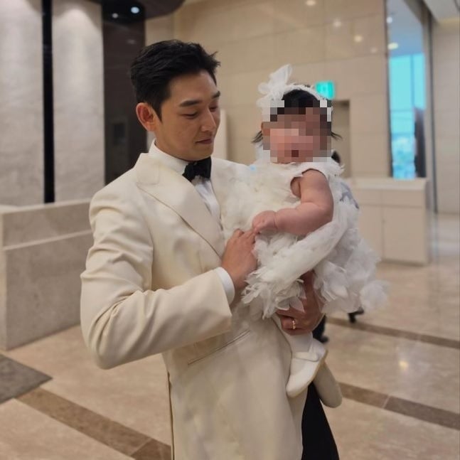강신효가 딸이 있다는 사실을 밝혔다. / 사진=강신효 SNS