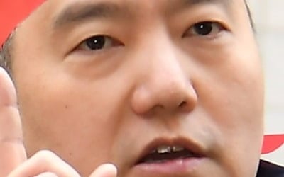 '김수현 명예훼손 혐의' 가세연 김세의 대표, 구속 송치…"비방 목적으로 허위 사실 배포"