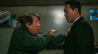 '심우면' 박성웅, 멱살 잡혔다…진실 마주하고 결국 파국
