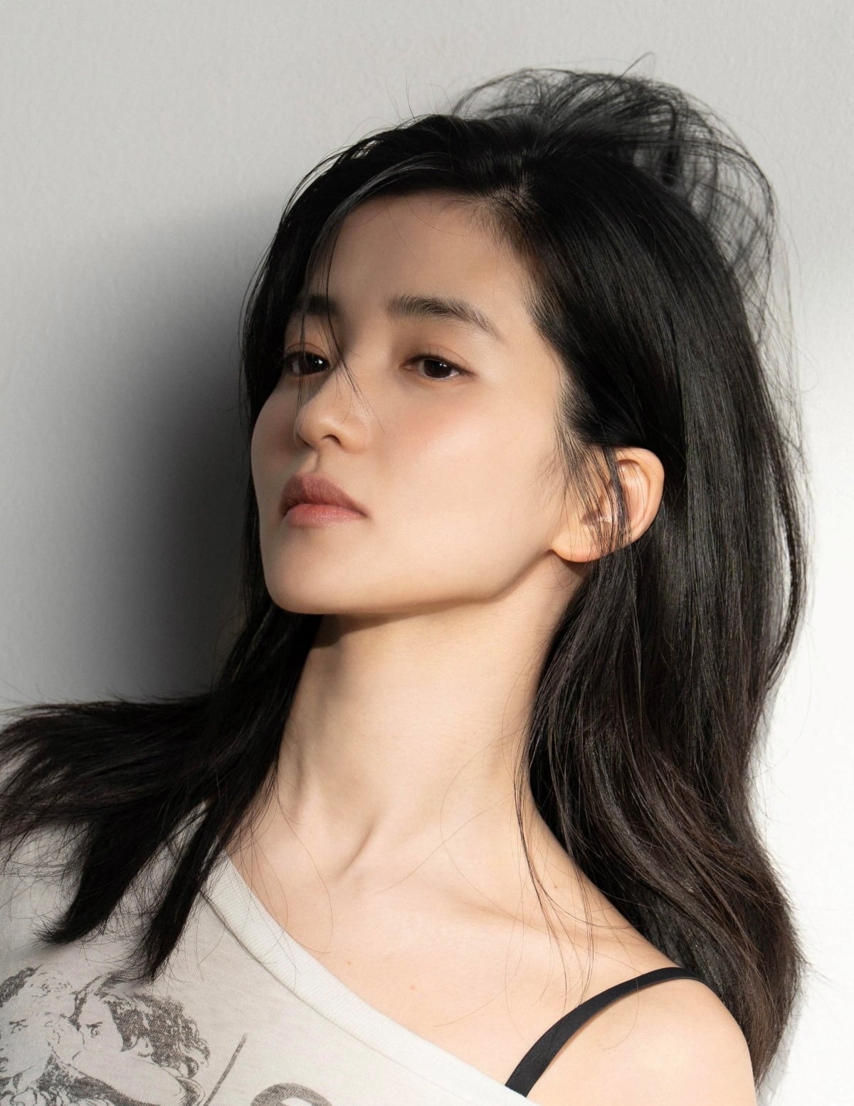 배우 김태리가 새 프로필을 통해 담백한 매력을 선보였다./사진제공=매니지먼트mmm