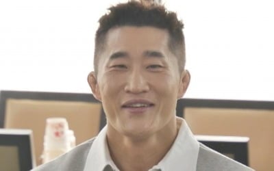김동현, 방송 중 돌발행동…최강록 당황 "보통 일 아냐" ('식포일러')