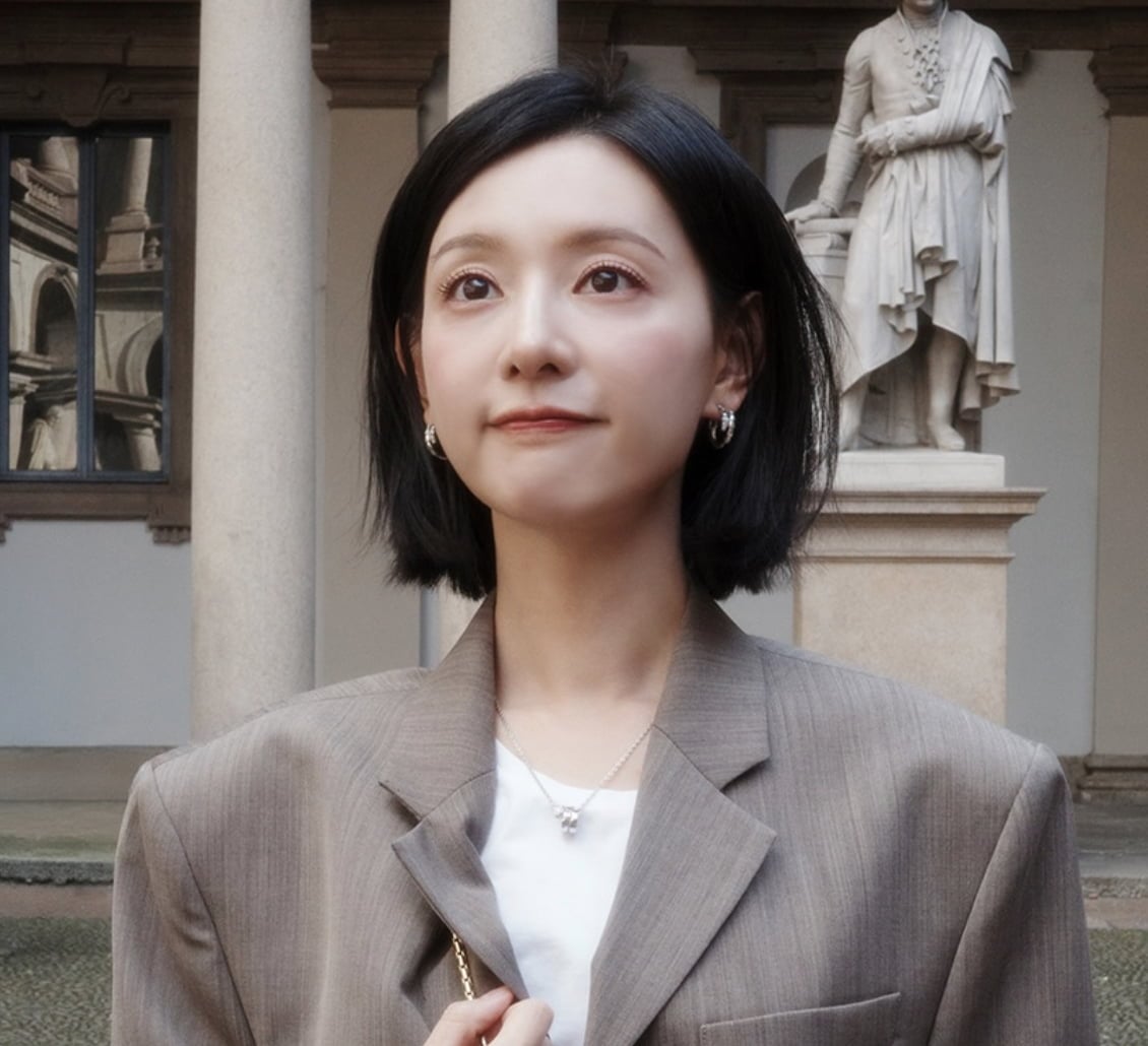 김지원 / 사진 = 하이지음스튜디오 SNS