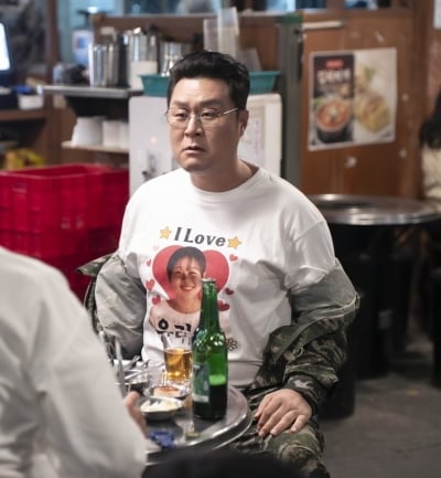 '대세' 윤경호, 박지훈 이어 소지섭과 브로맨스…'딸 바보' 요원 변신 "호흡 감동" ('김부장')